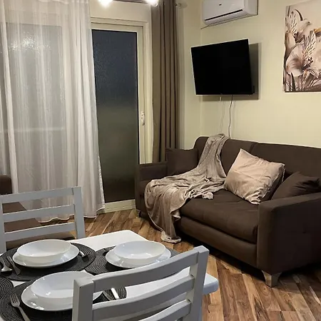 Lovely In Alb Adriatic Complex غوليم